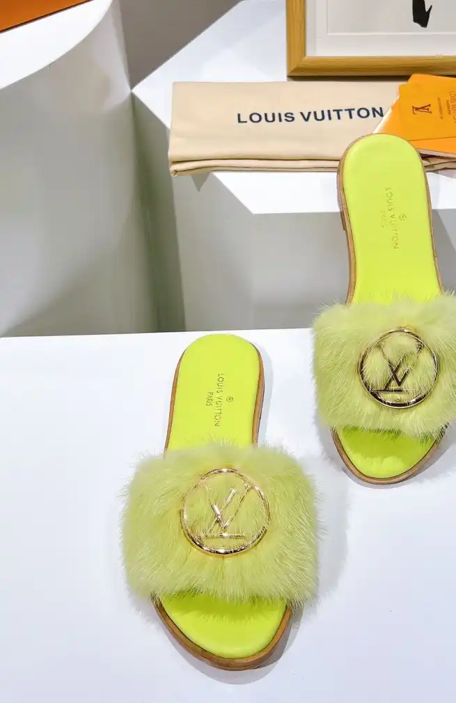 hype LV Slippers