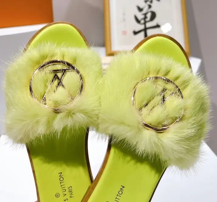 hype LV Slippers