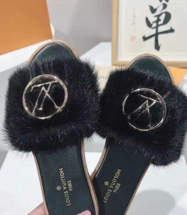 hype LV Slippers