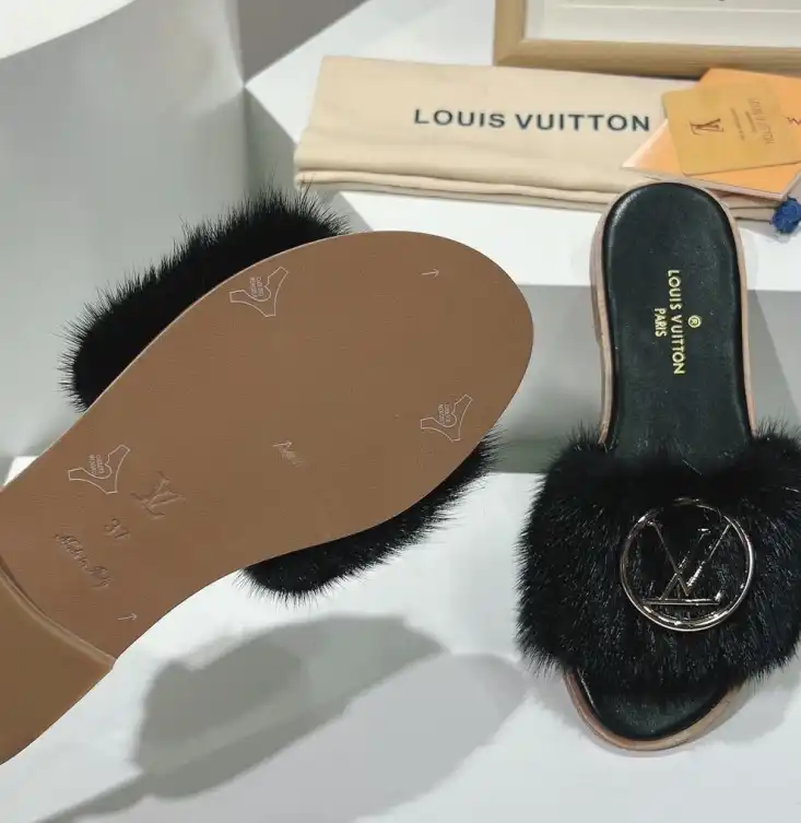 hype LV Slippers