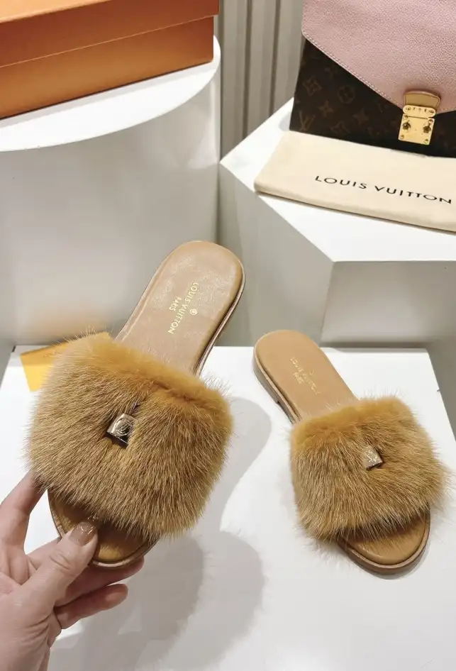 hype LV Slippers