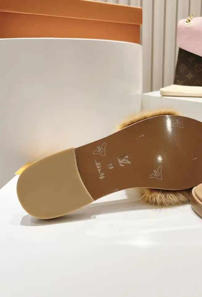 hype LV Slippers