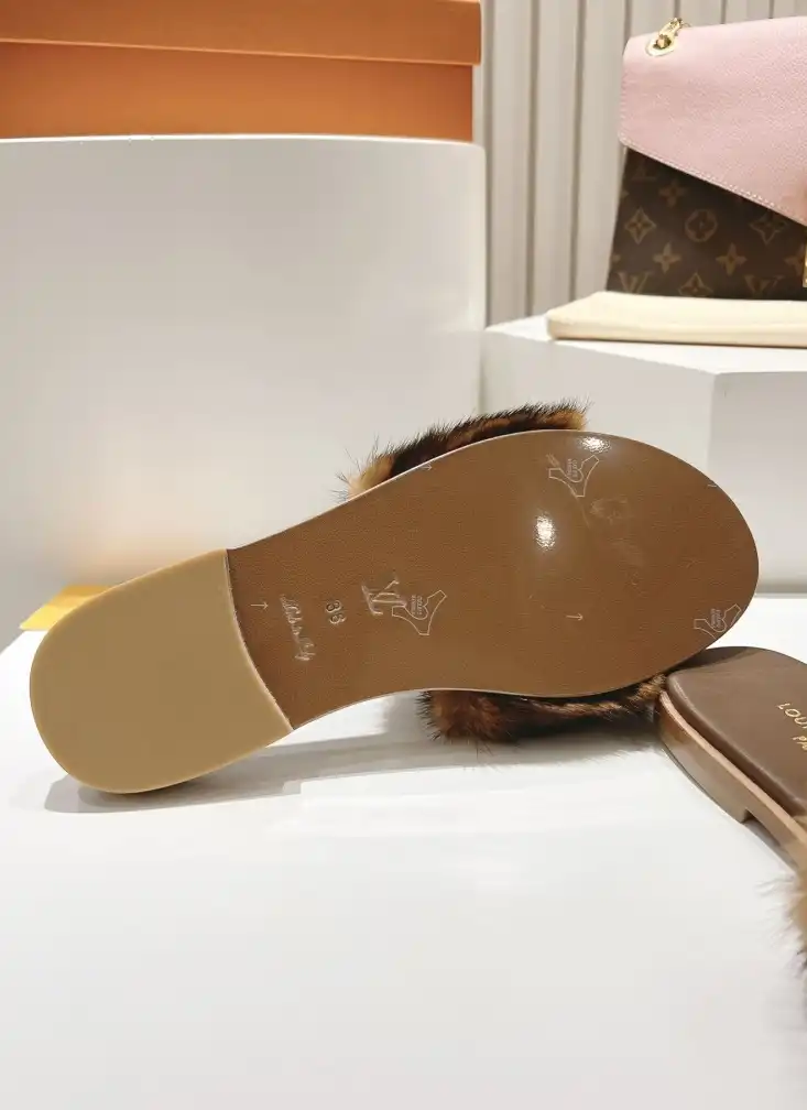 hype LV Slippers