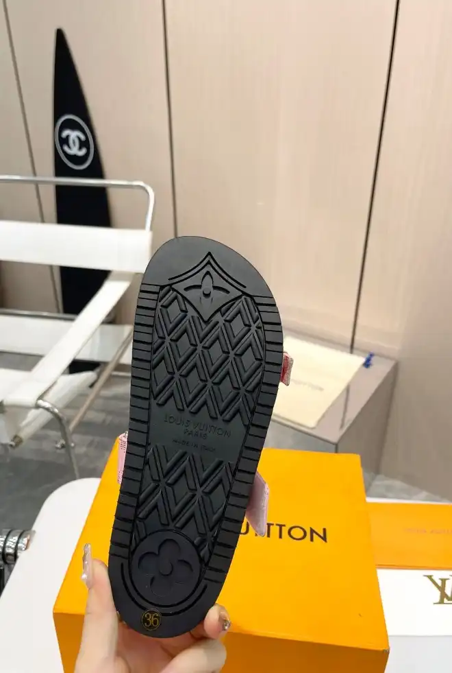 hype LV Slippers