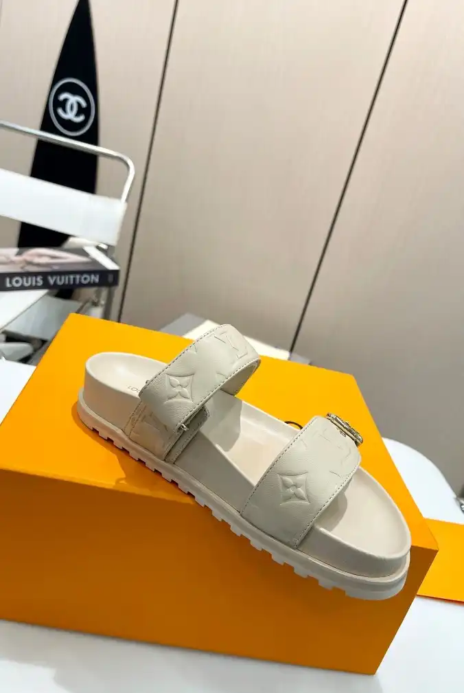 hype LV Slippers