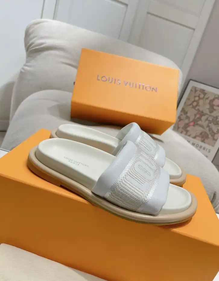 hype LV Slippers