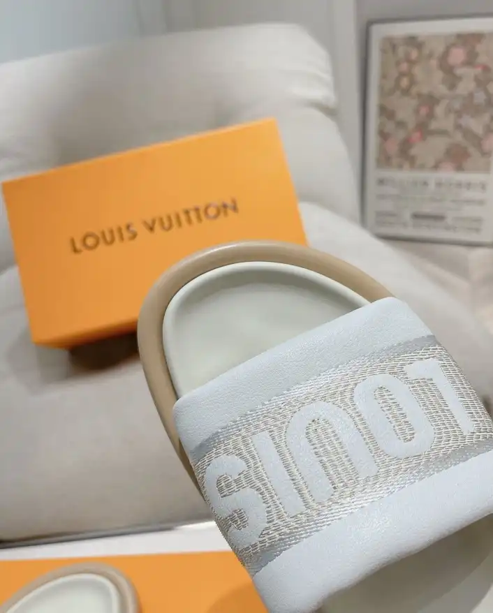 hype LV Slippers