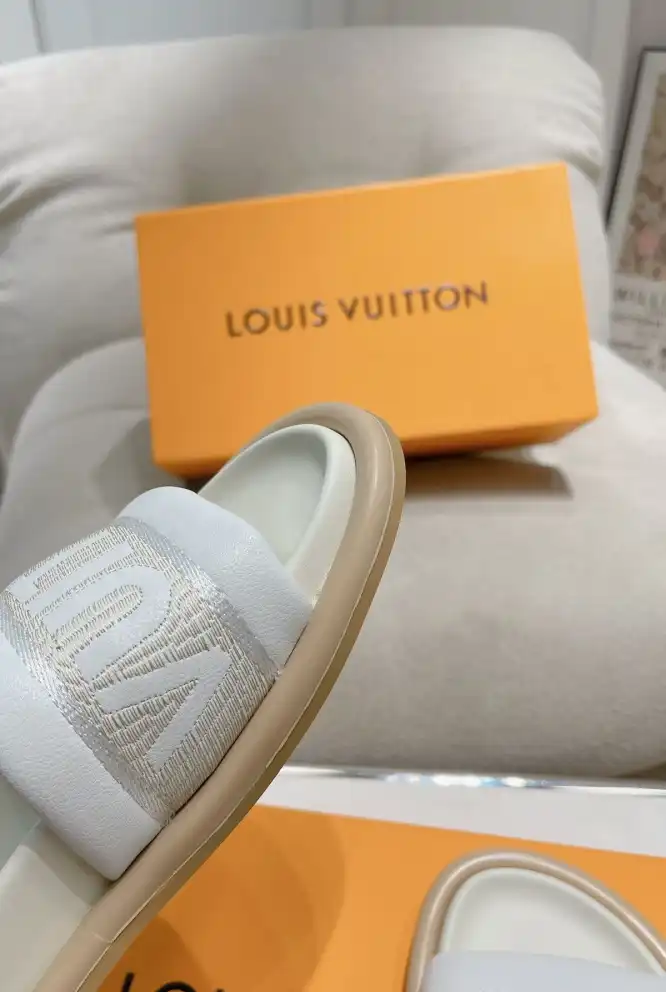 hype LV Slippers