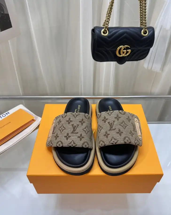 hype LV Slippers