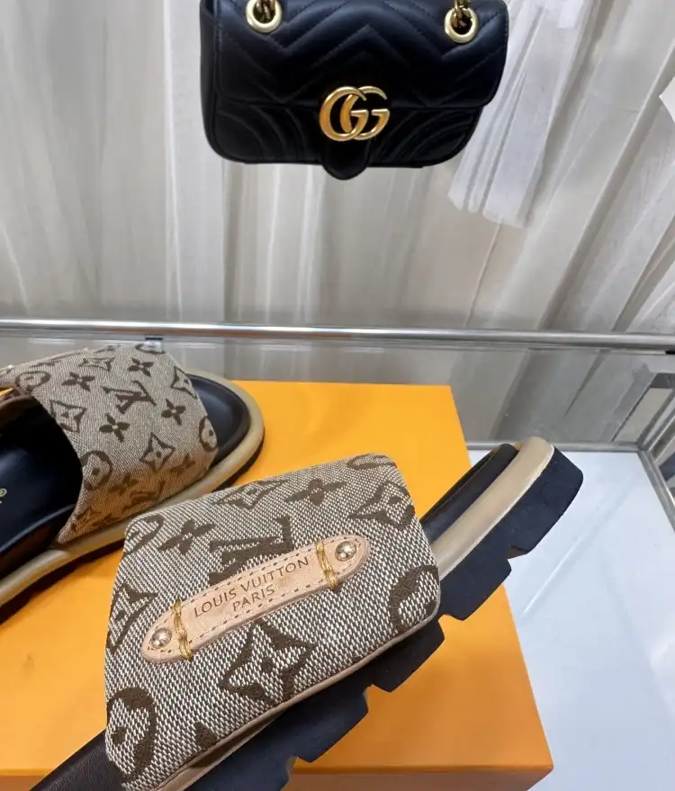 hype LV Slippers