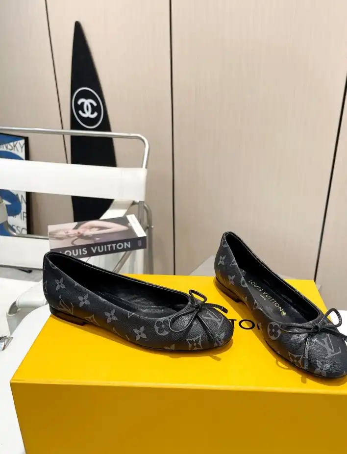 hype LV flat shoes