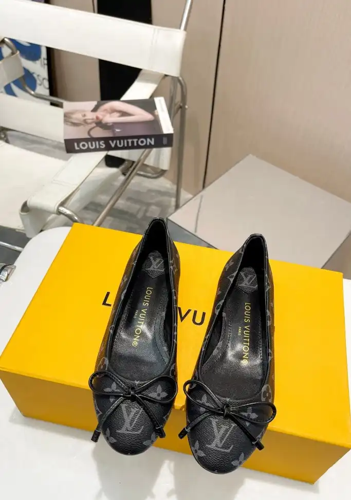 hype LV flat shoes