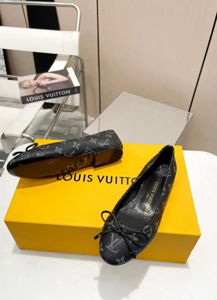 hype LV flat shoes