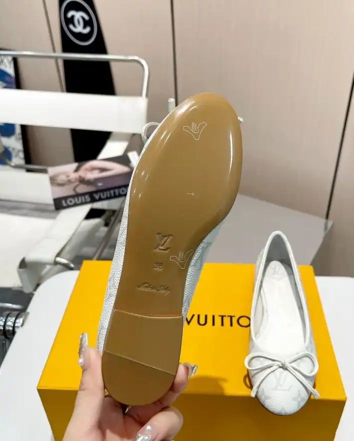 hype LV flat shoes