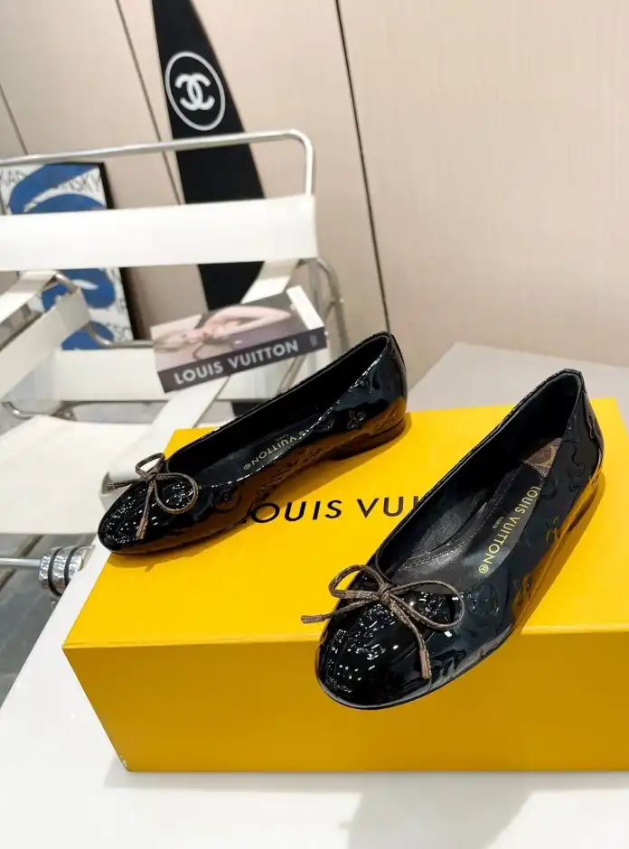 hype LV flat shoes