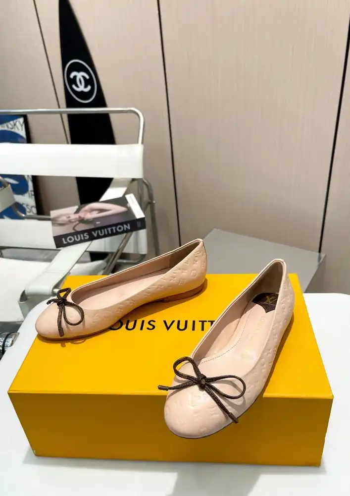 hype LV flat shoes