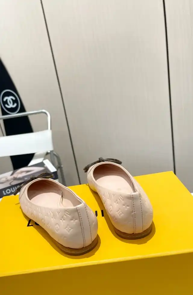 hype LV flat shoes