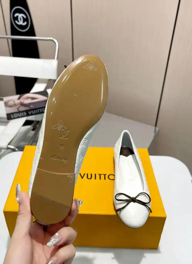 hype LV flat shoes