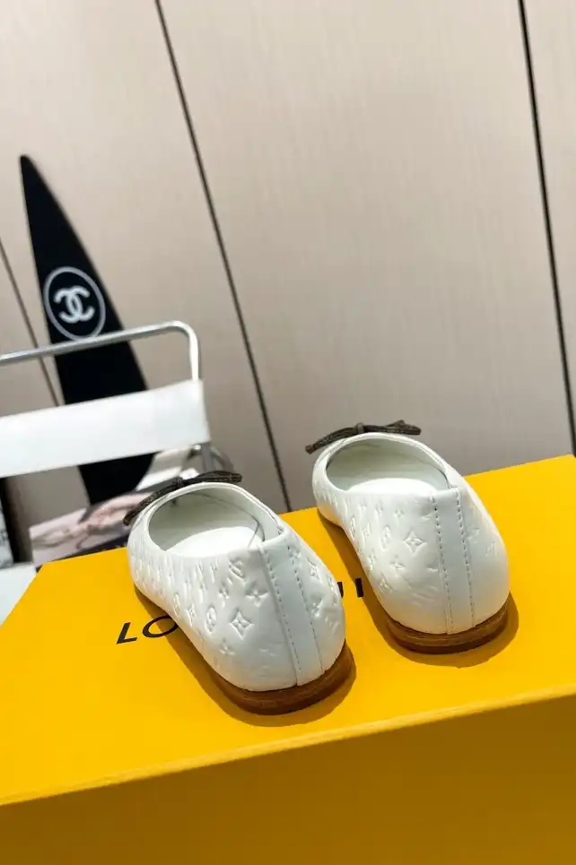 hype LV flat shoes