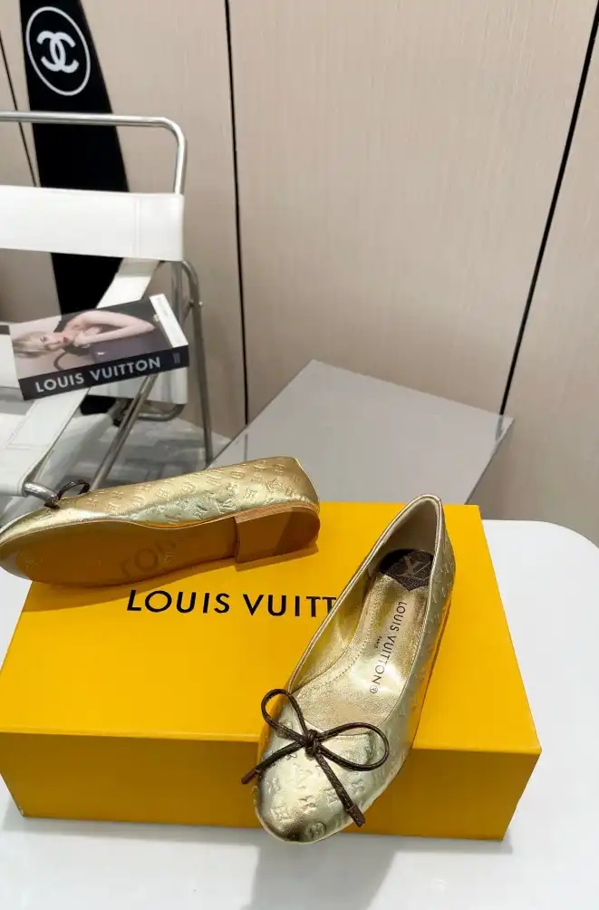 hype LV flat shoes