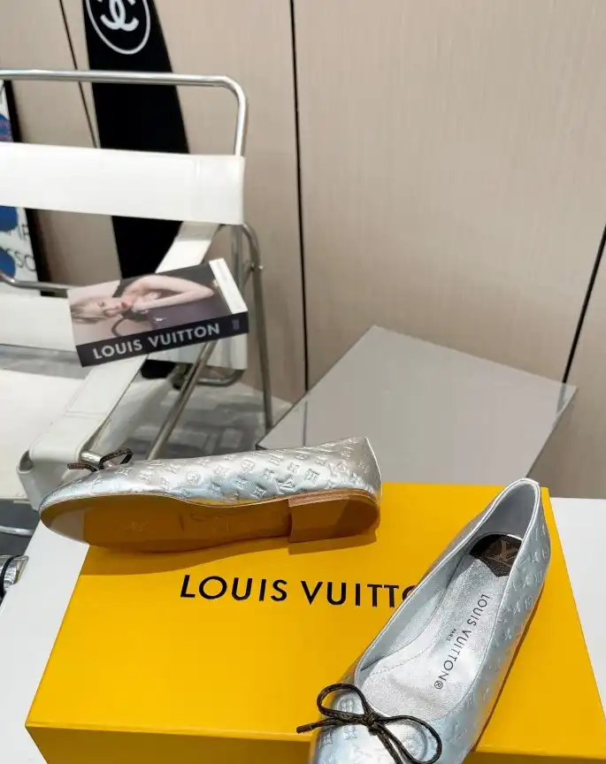 hype LV flat shoes