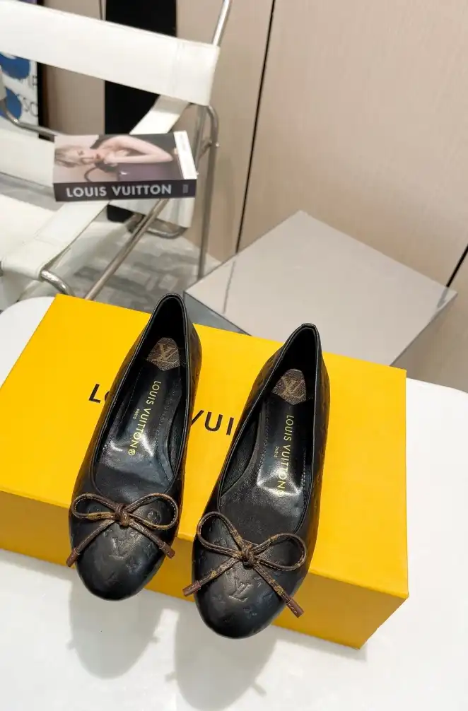 hype LV flat shoes