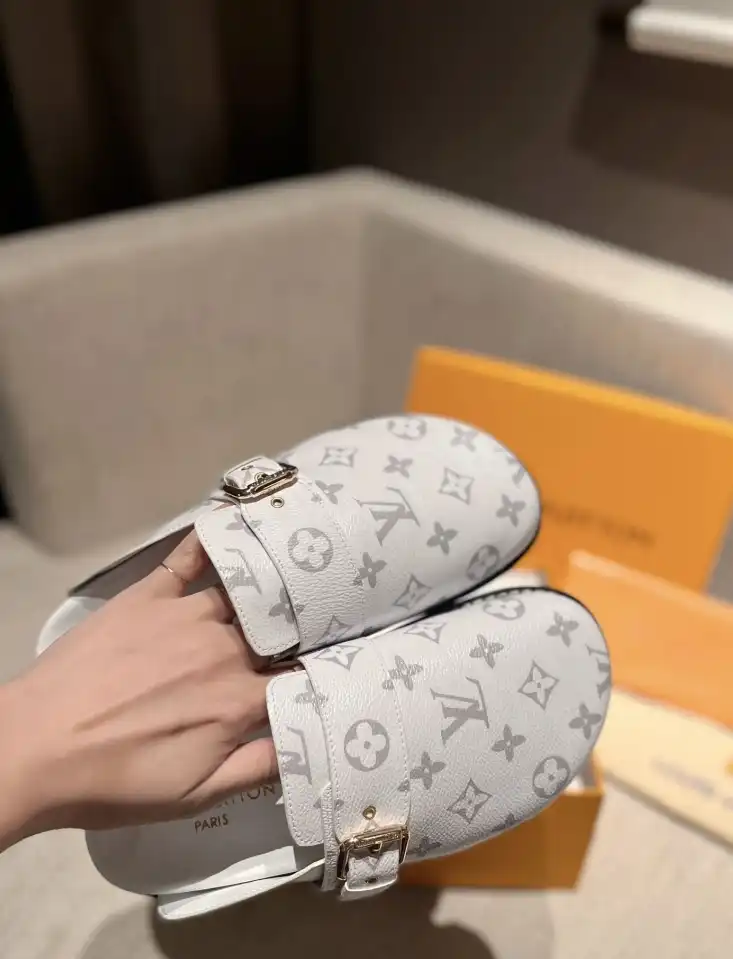 hype LV Slippers