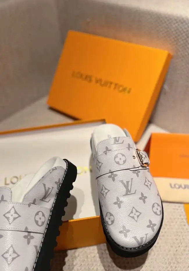 hype LV Slippers