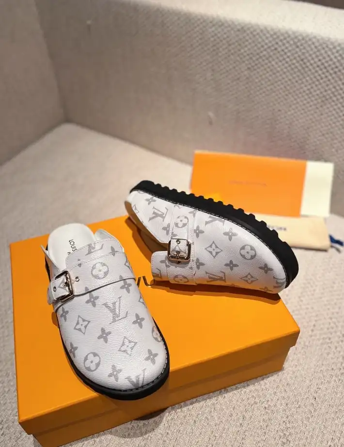 hype LV Slippers