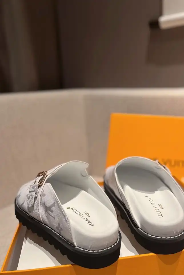 hype LV Slippers