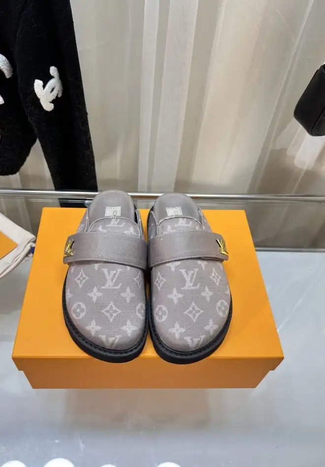 hype LV Slippers