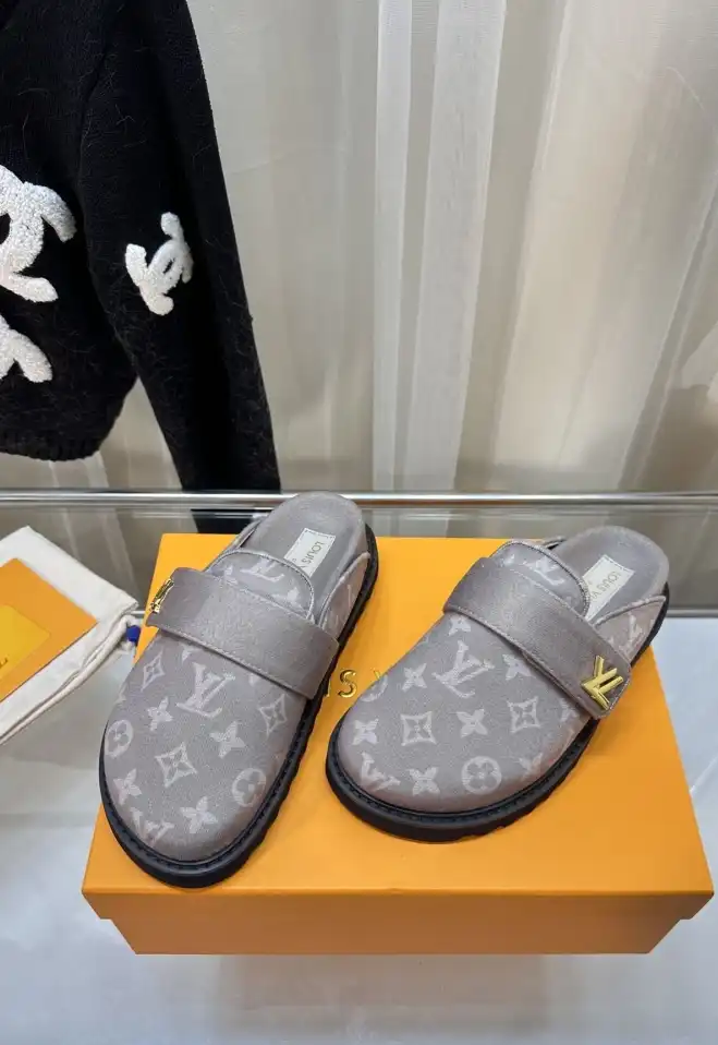 hype LV Slippers