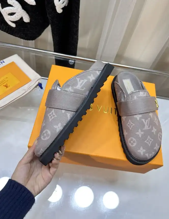 hype LV Slippers