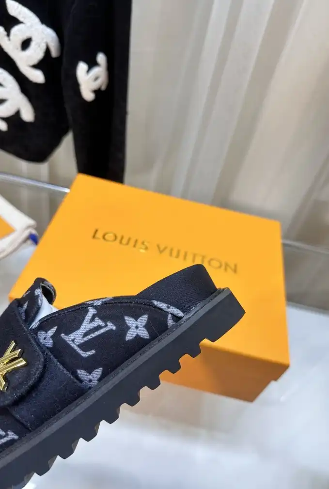 hype LV Slippers