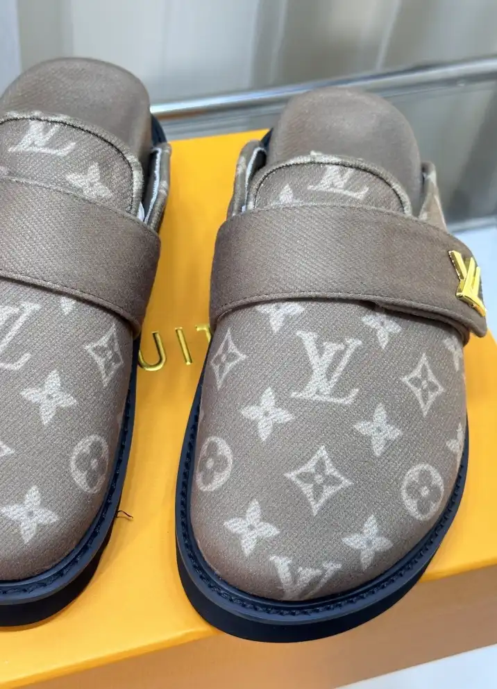 hype LV Slippers