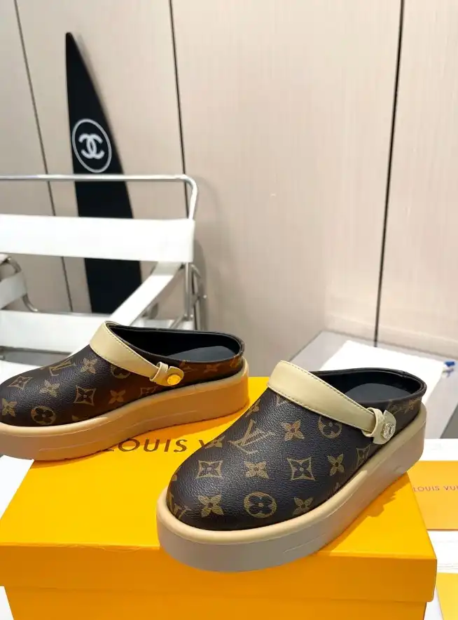 hype LV Slippers