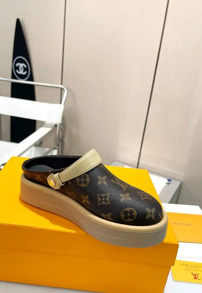 hype LV Slippers