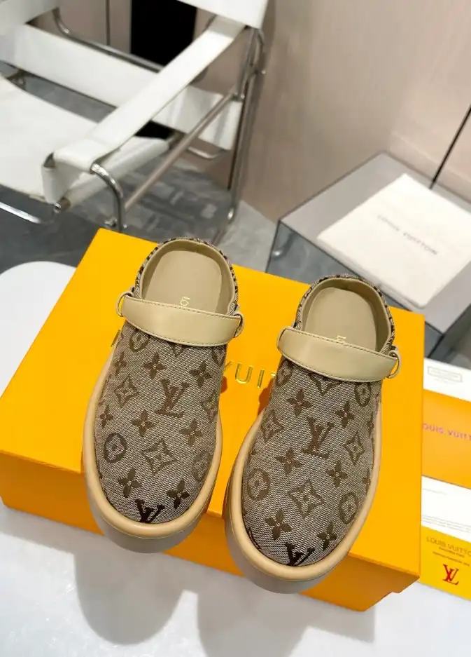 hype LV Slippers