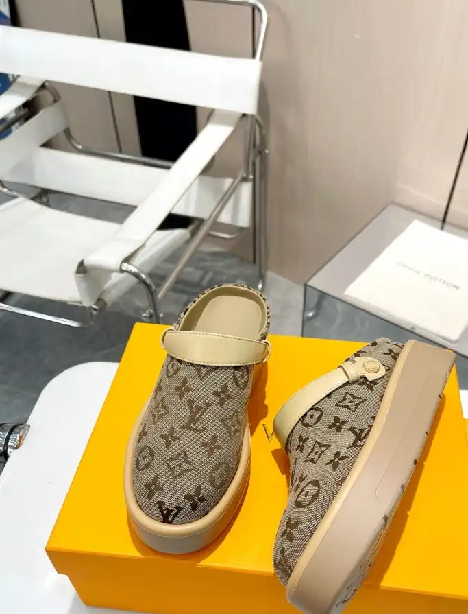 hype LV Slippers