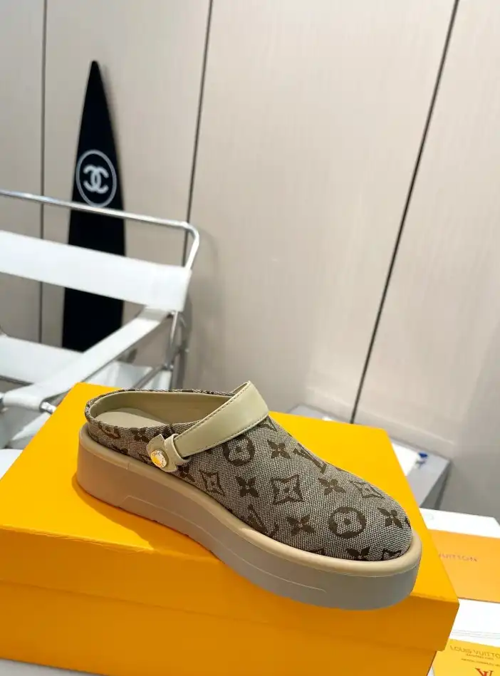 hype LV Slippers