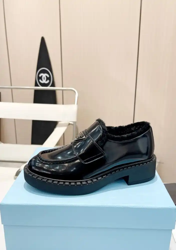 hype Prada Leather Shoes