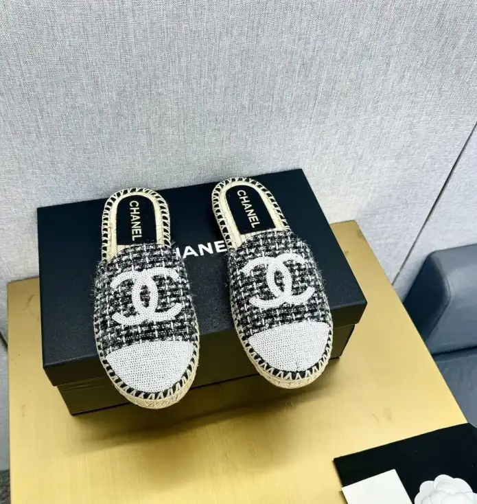 hype Chanel Slippers