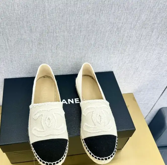 hype Chanel Flat Shoes