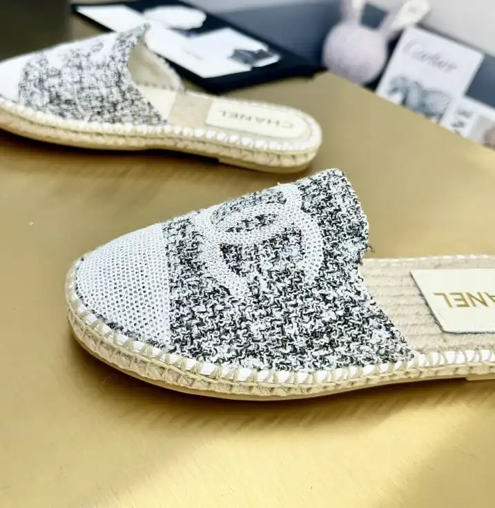 hype Chanel Slippers