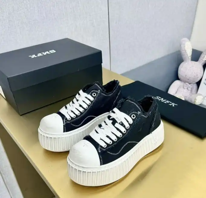 hype Fendi Sneakers