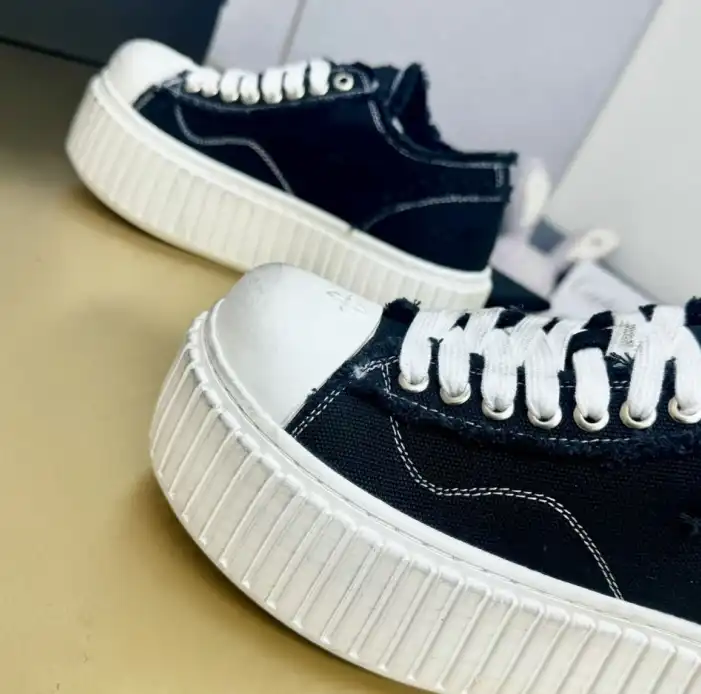 hype Fendi Sneakers