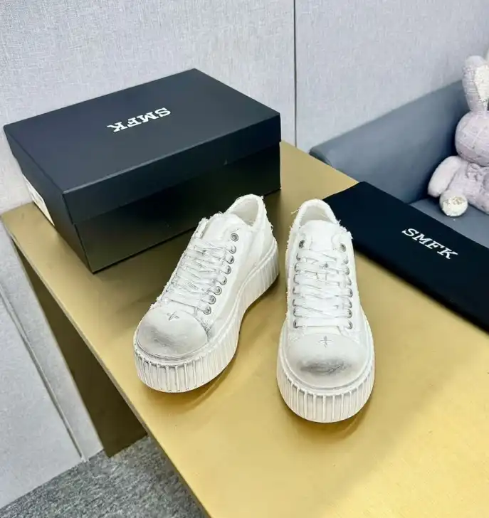 hype Fendi Sneakers