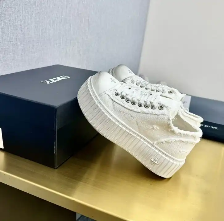 hype Fendi Sneakers