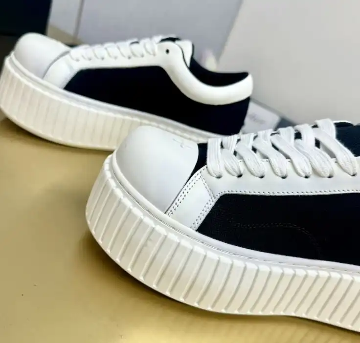 hype Fendi Sneakers