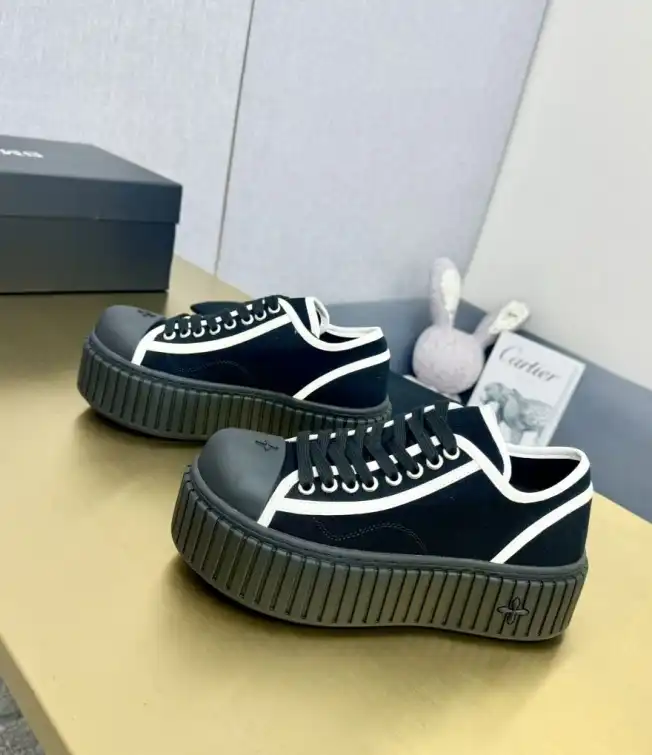 hype Fendi Sneakers